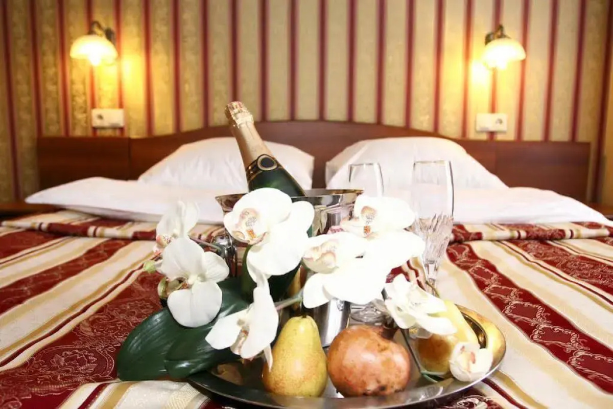 Отель «Четыре сезона»