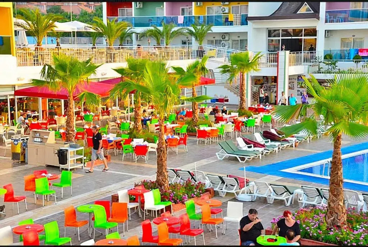 Side Win Hotel & Spa