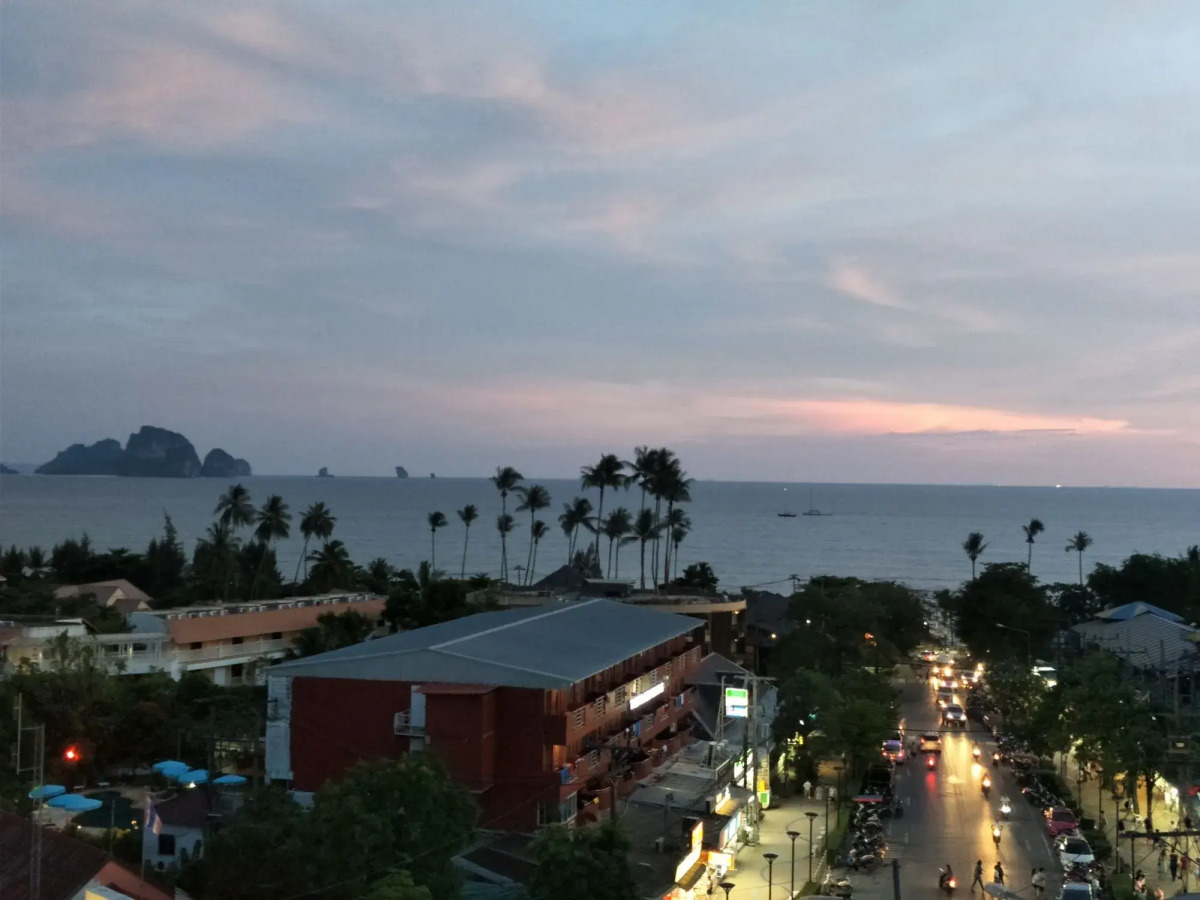 Wake Up Aonang Hotel
