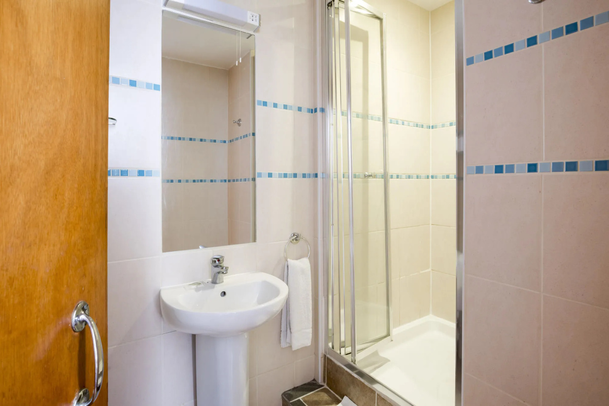 St Athans Hotel
