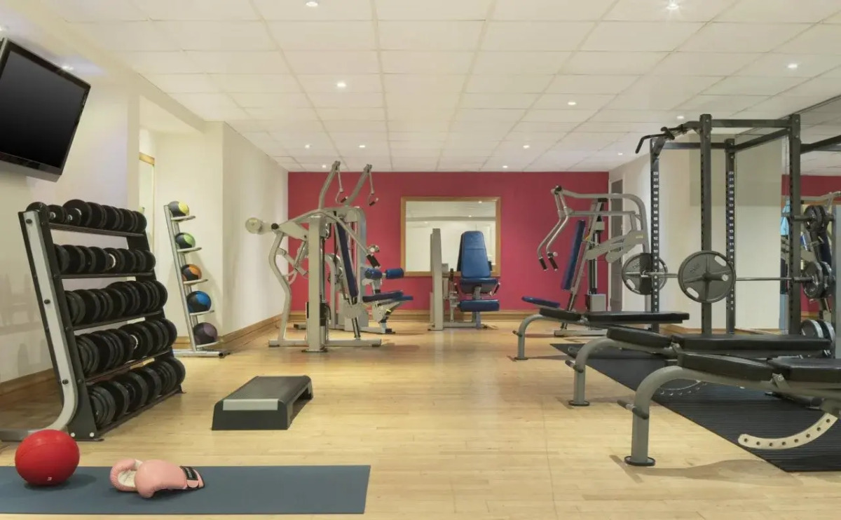 Отель The Dilly