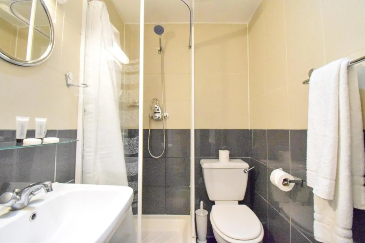 Pembridge Palace Hotel