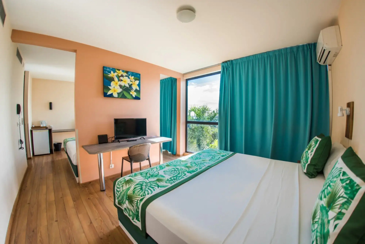 Tahiti Airport Motel