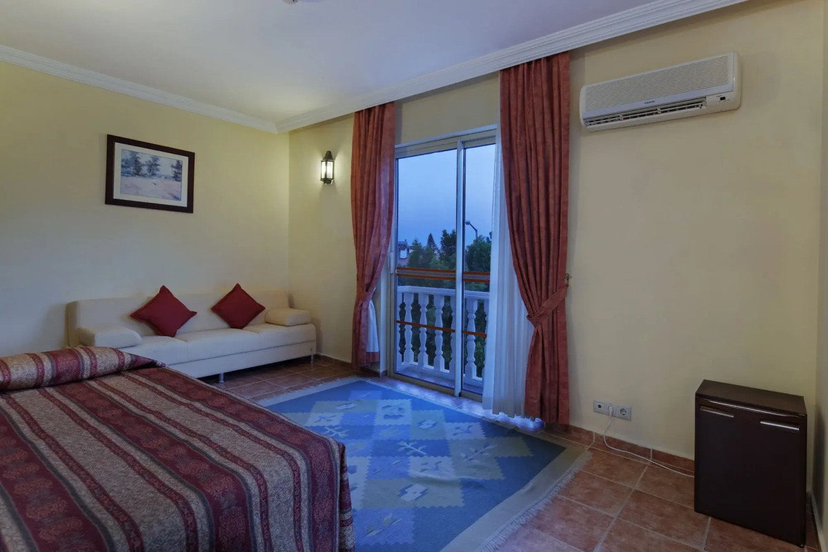 Larissa Sultan's Beach