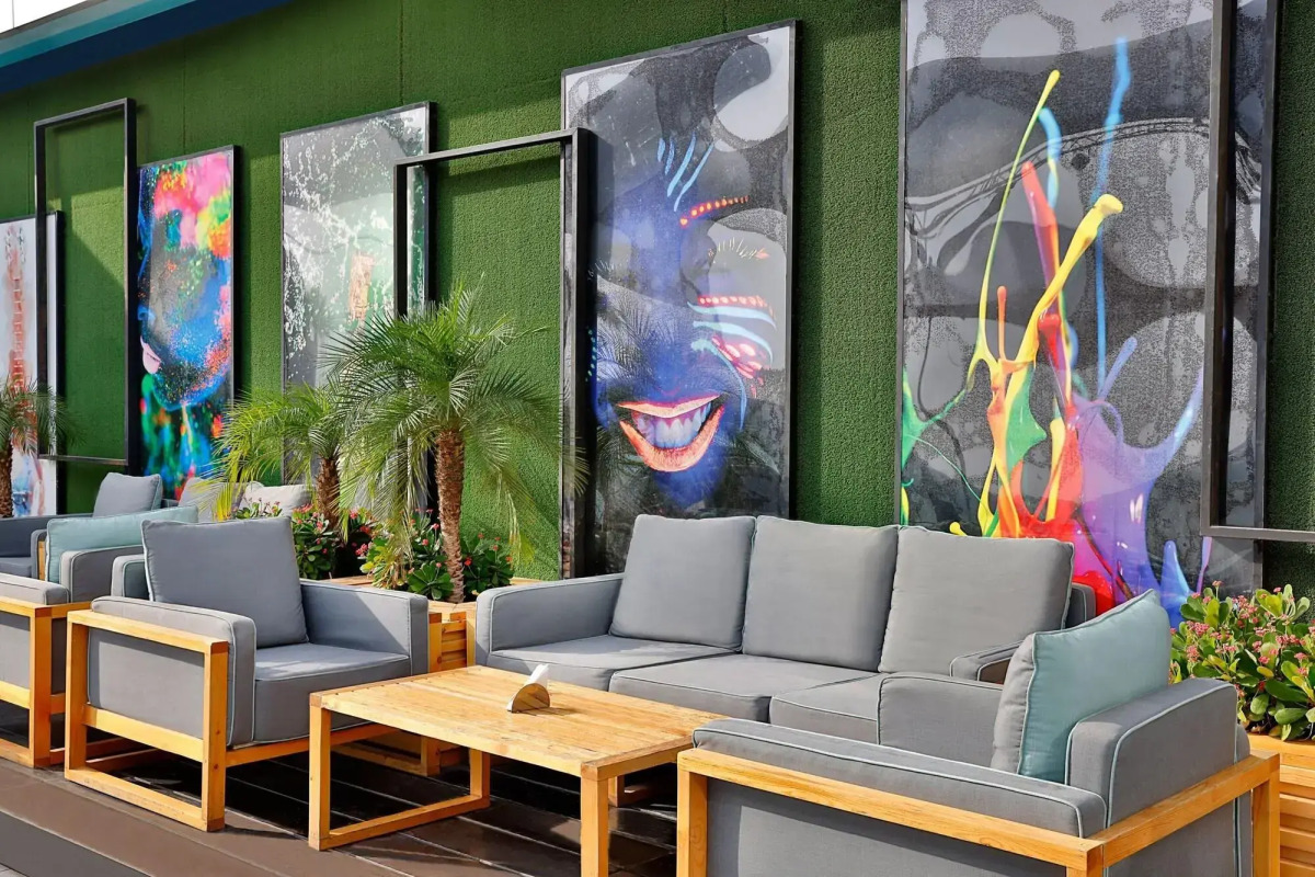 Element Al Mina, Dubai