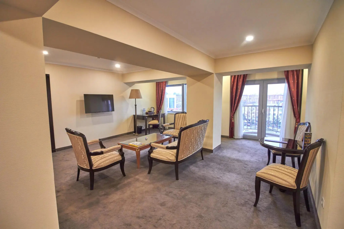 Отель Grand Mir