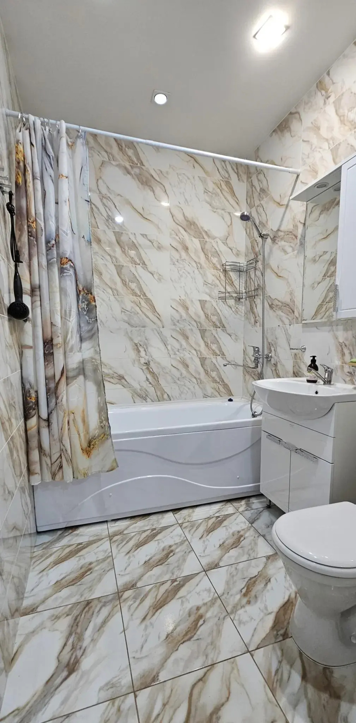 Апартаменты на улице Красных Коммунаров 1