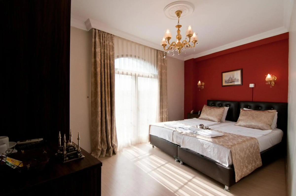 Magnificent Hotel