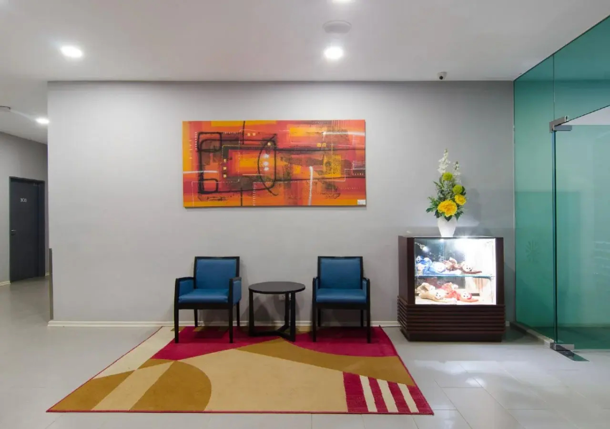 Cenang Plaza Beach Hotel