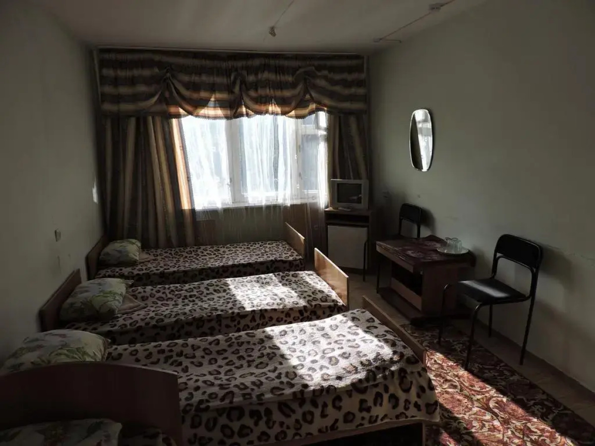 Меблированные комнаты А-Вест