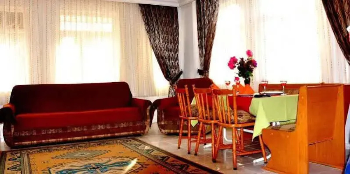 Orient Apart Hotel