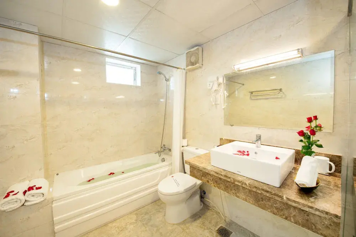 Eden Garden II Hotel