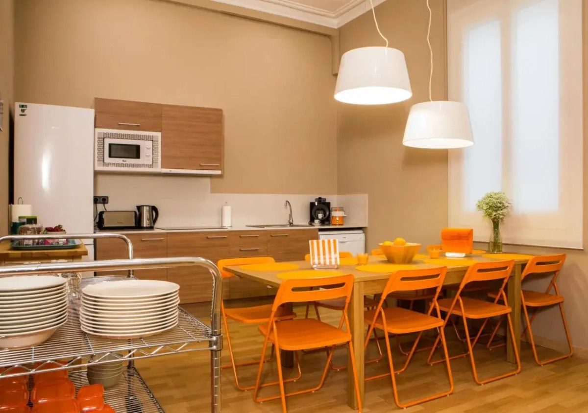 Born Barcelona Hostel