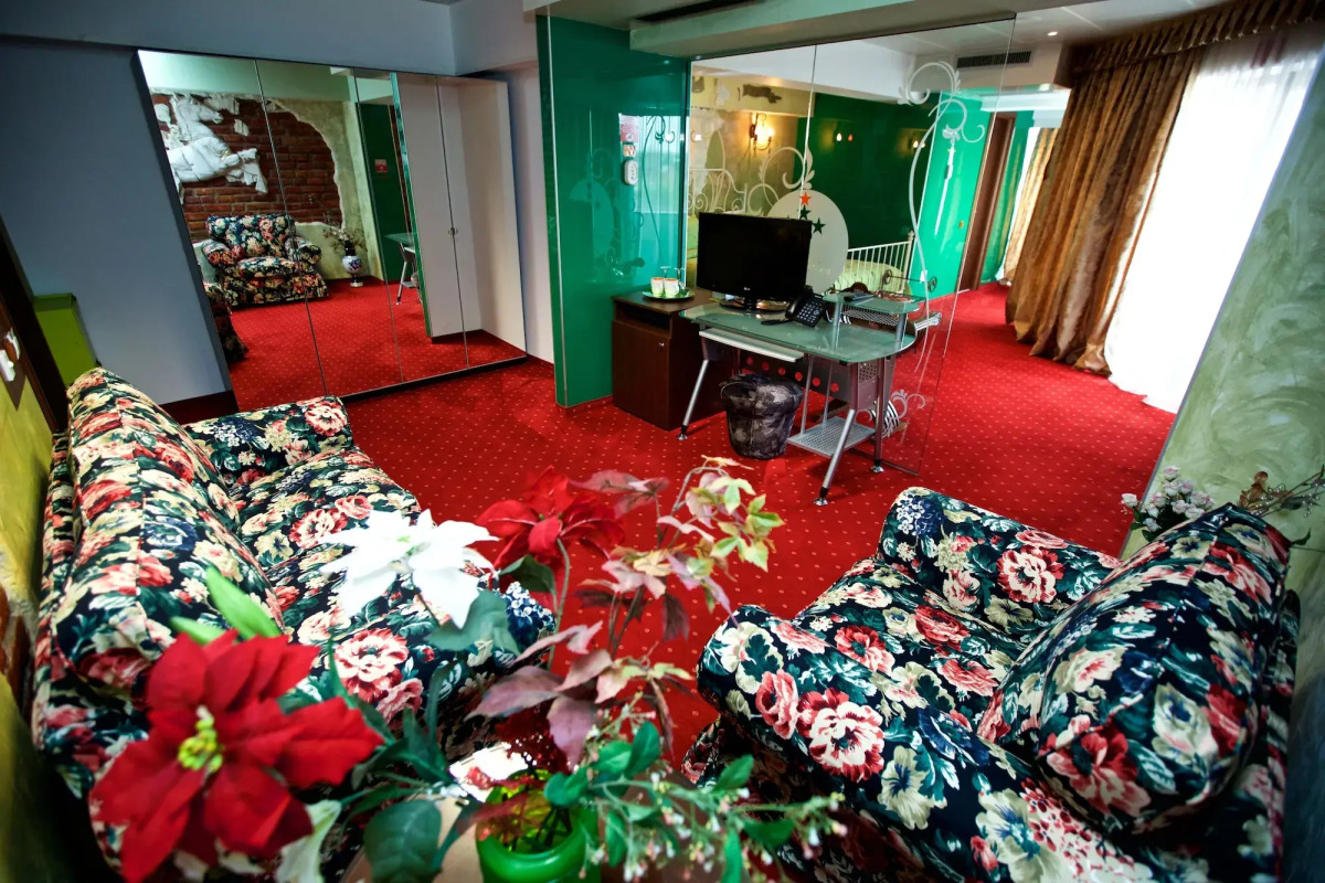 Grand Pier Hotel Old Town