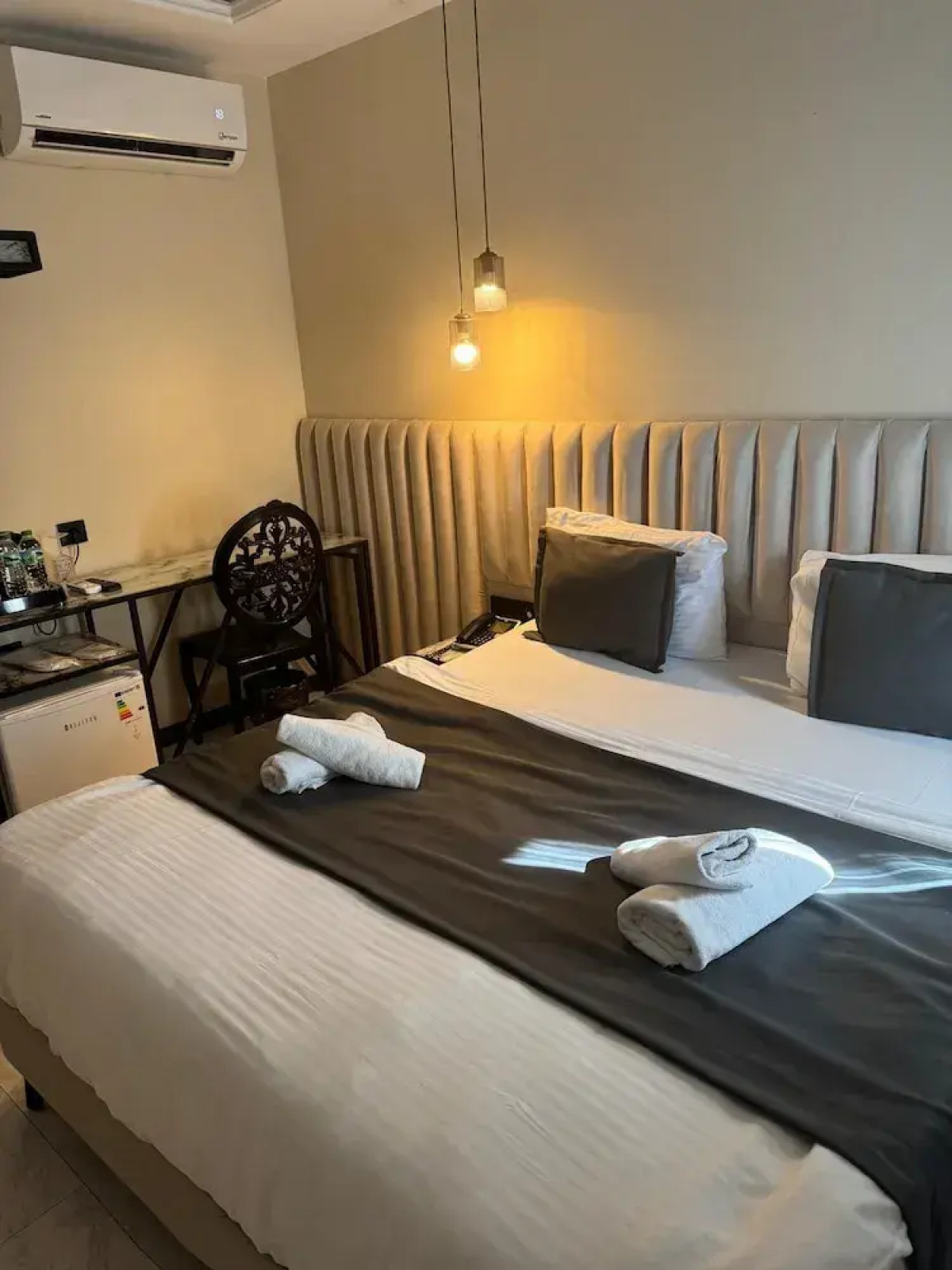 D Twins Airport Hotel