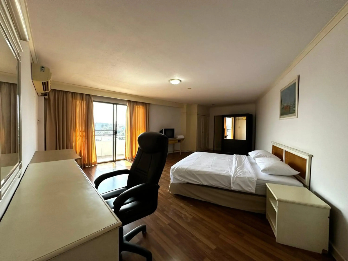 Garden Paradise Hotel & Serviced Apartment