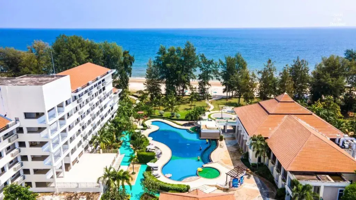 Seapine Beach Golf and Resort Hua Hin