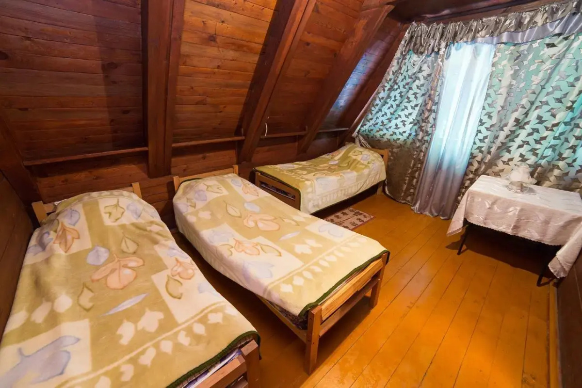 Золотая бухта