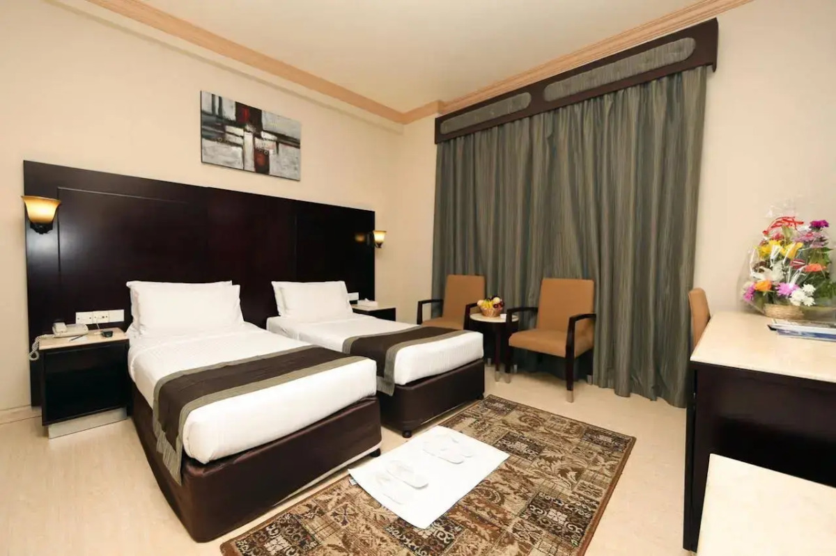 Signature Inn Deira - Free Parking