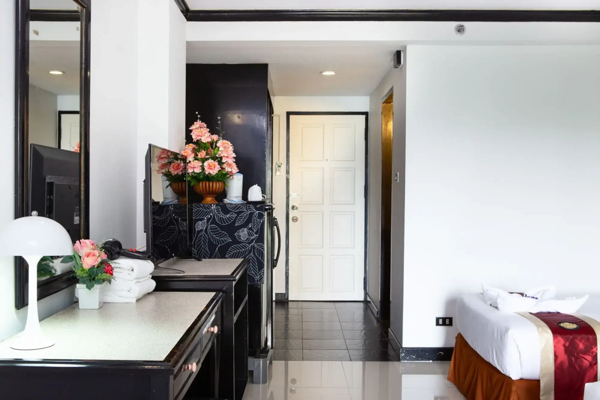 Town In Town Garden Resort