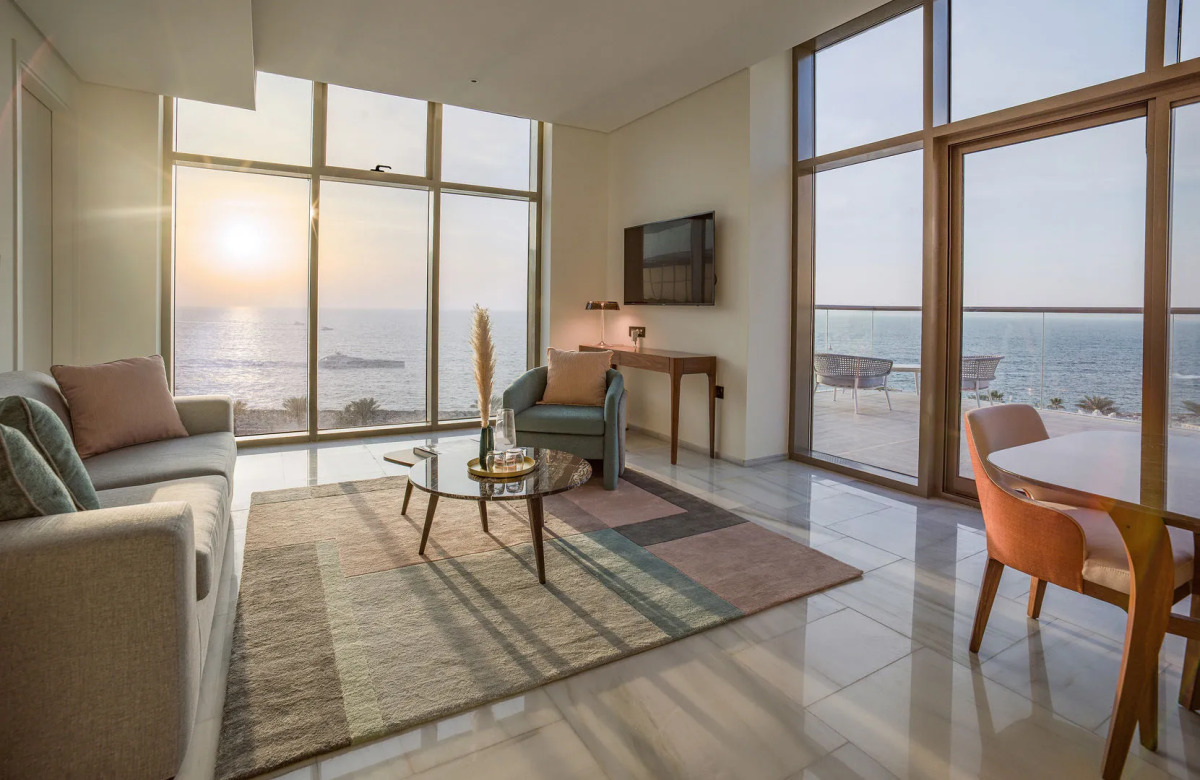 Th8 Palm Dubai Beach Resort, Vignette Collection, by IHG