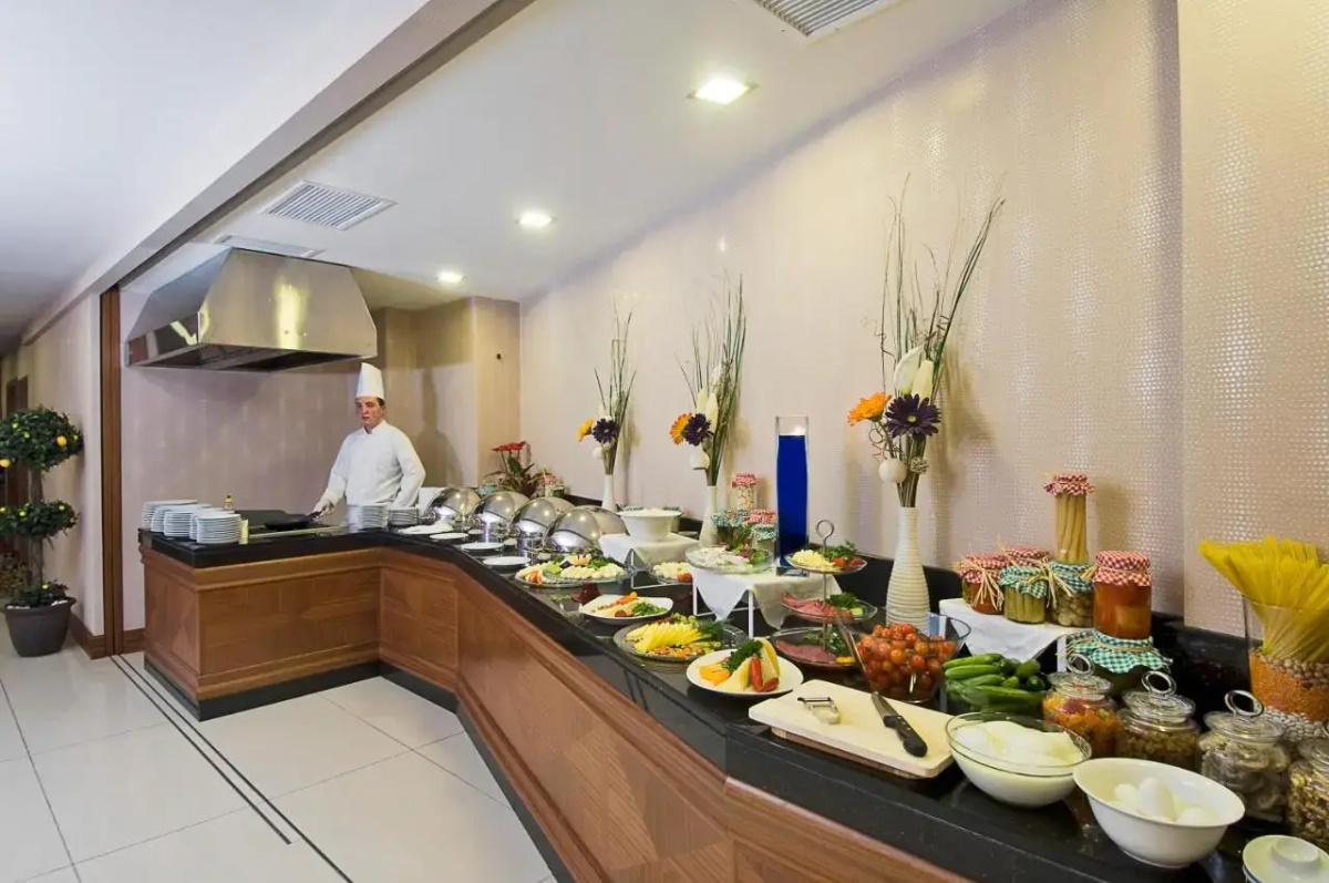 Tugcu Hotel Select