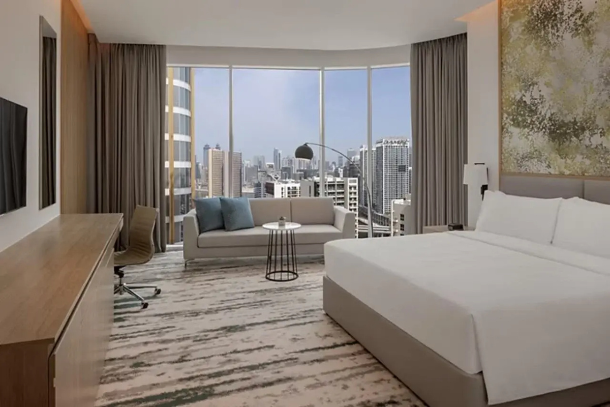 Отель Holiday Inn Dubai Business Bay