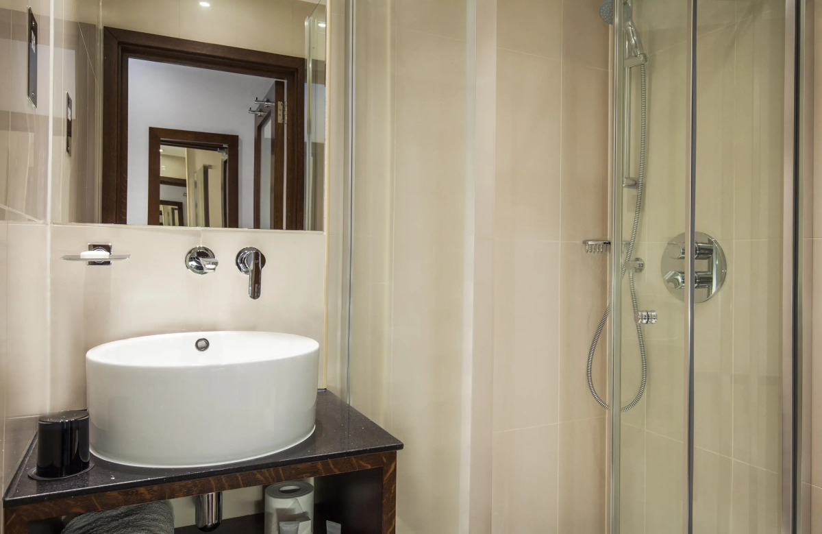 Park Grand Paddington Court