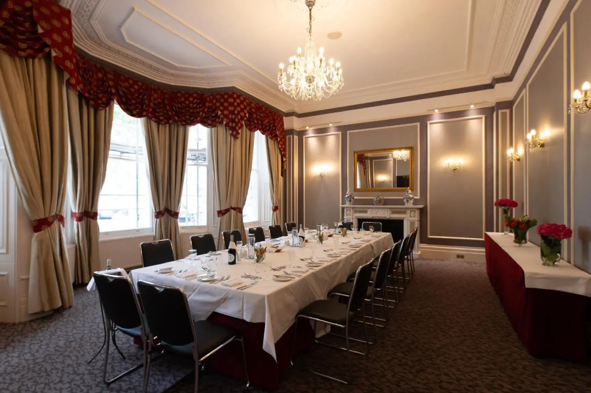 Gem Strathmore Hotel