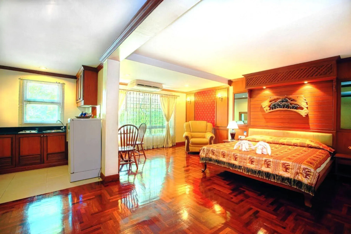Royal Ivory Sukhumvit Nana