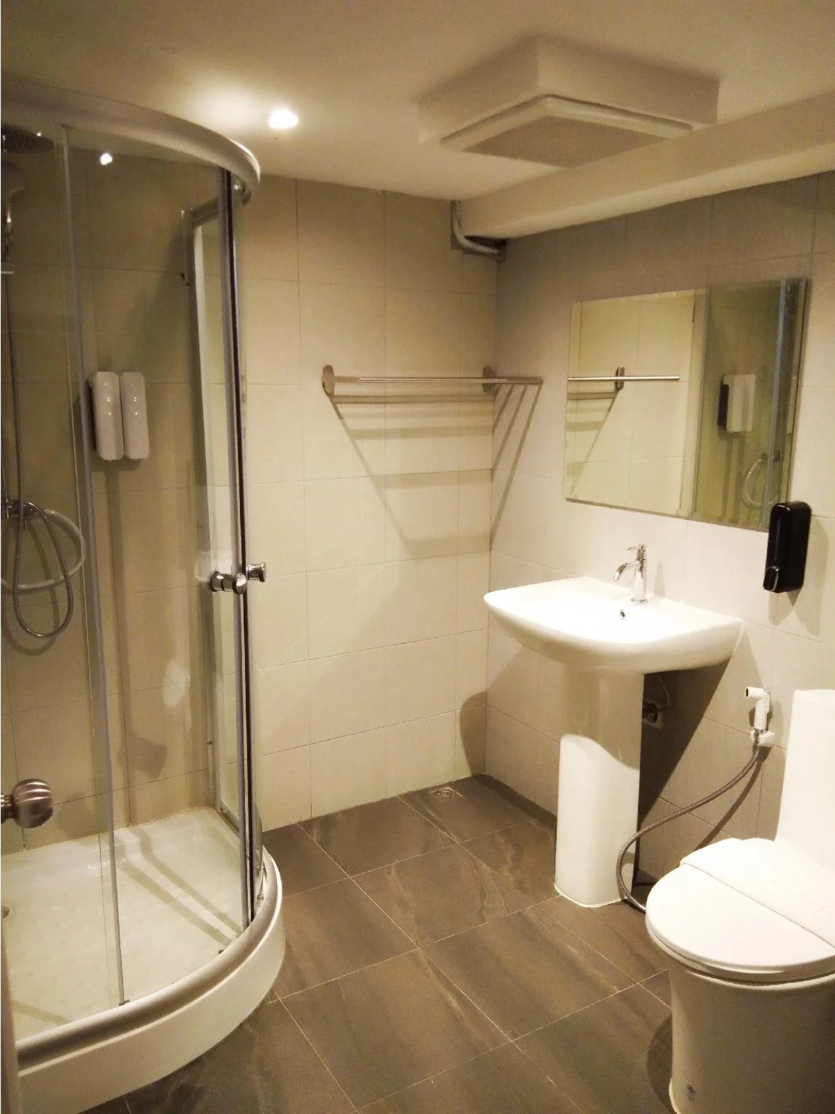 Sleep With Me Bangkok - BTS Phra Khanong