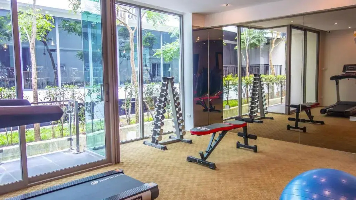 Unique Regency Hotel