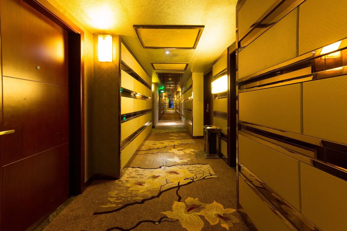 Rong Le Business Hotel