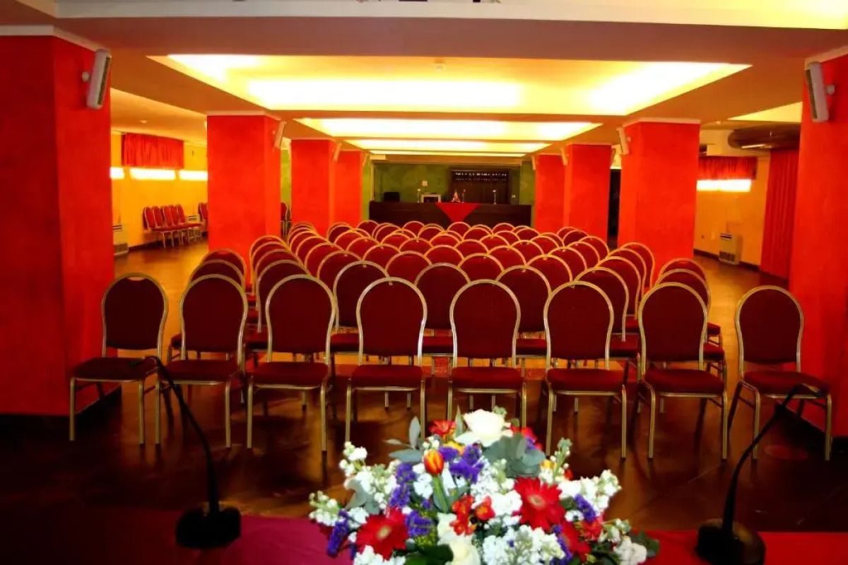 Abalon Pompei Resort