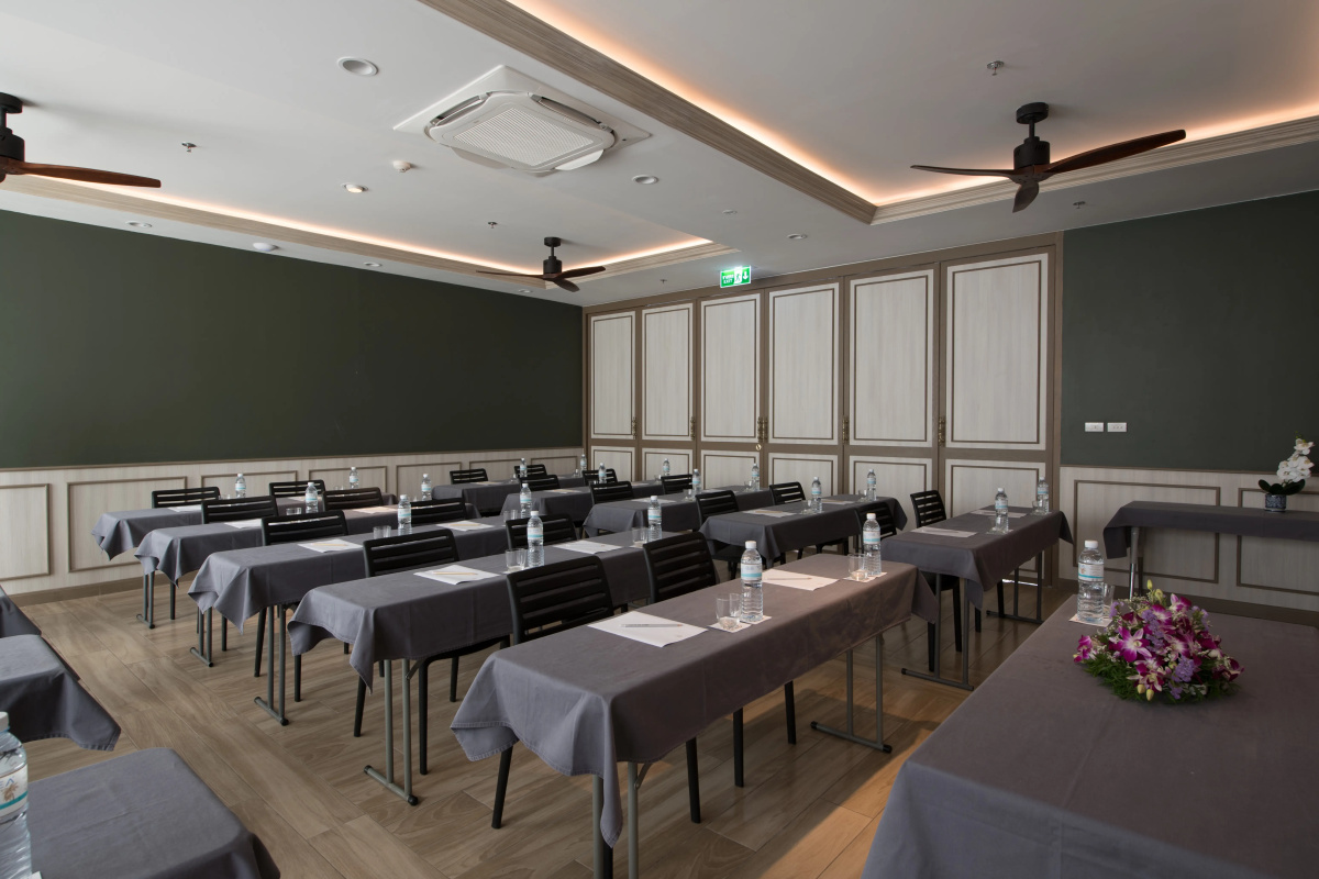 Sawaddi Patong Resort & Spa by Tolani