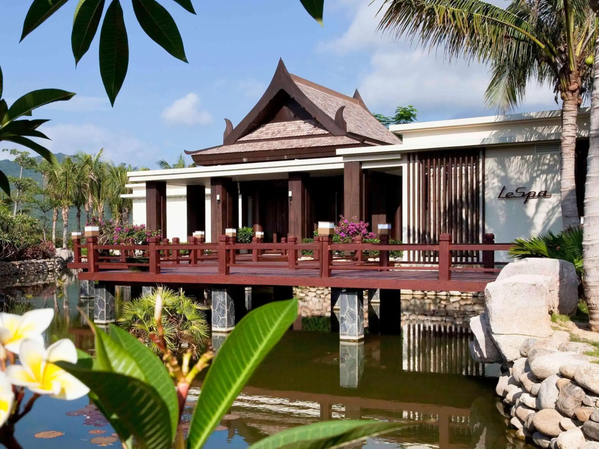 Отель Pullman Sanya Yalong Bay Villas & Resort