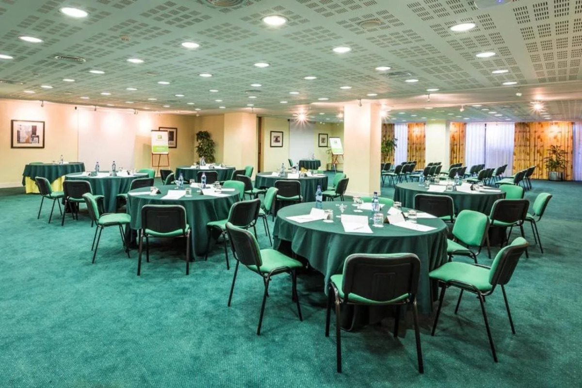 Holiday Inn Lisbon by IHG