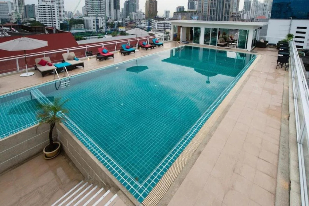 Отель The Bless Hotel and Residence
