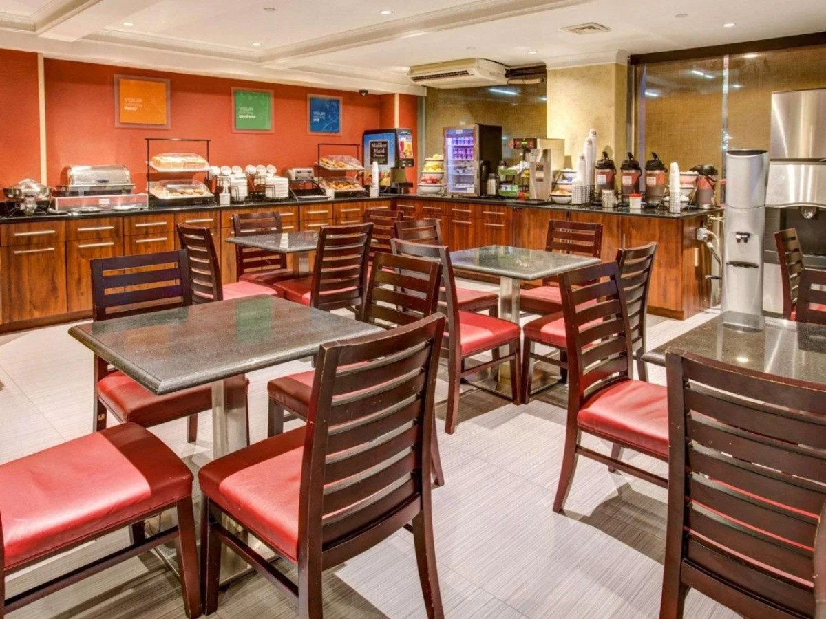 Ramada by Wyndham New York Times Square West