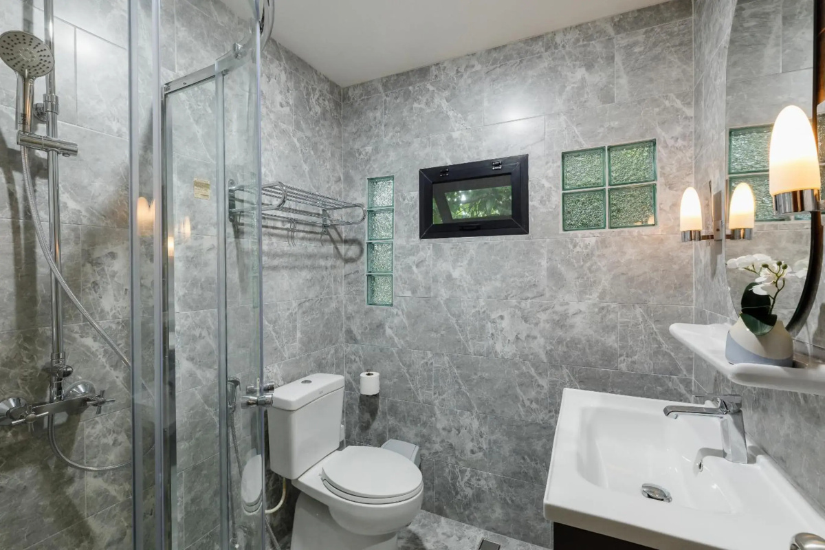 Le Charcoa Hotel