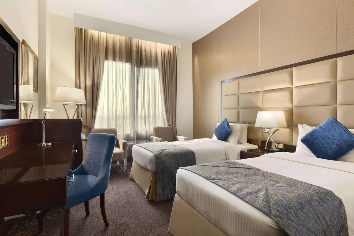 Отель Howard Johnson by Wyndham Bur Dubai