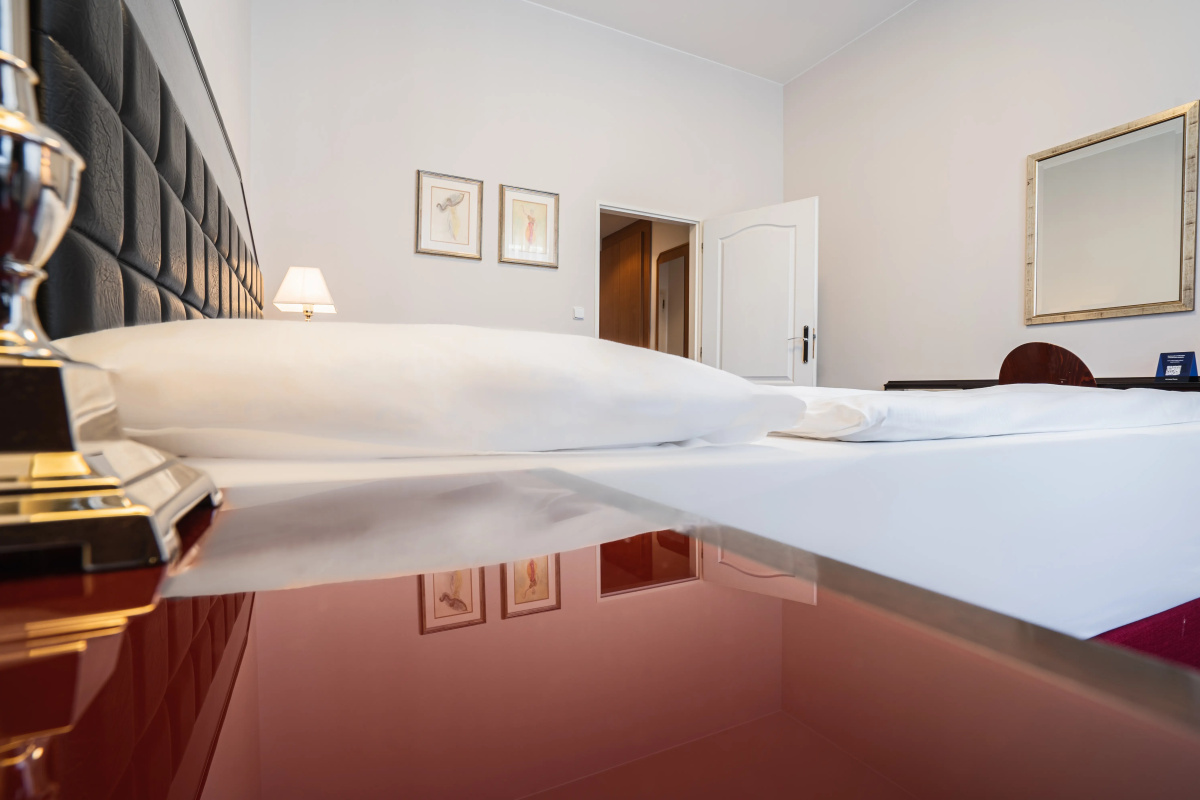 EA Hotel Tosca