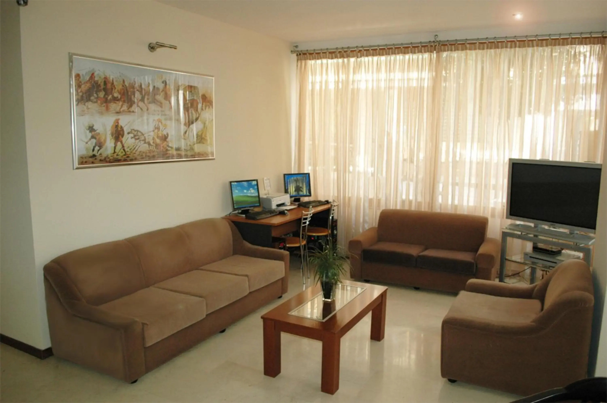 Omiros Hotel