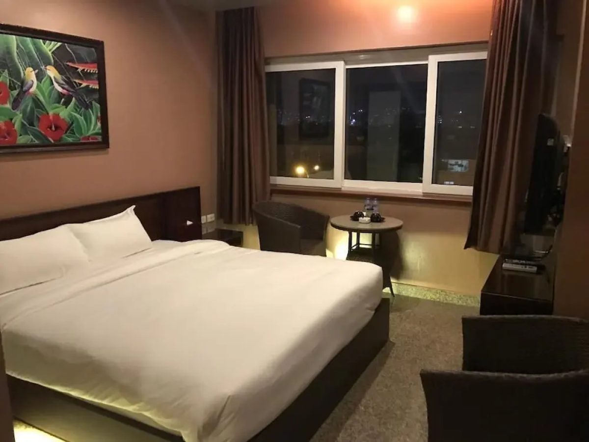 Ha Noi Le Grand Hotel