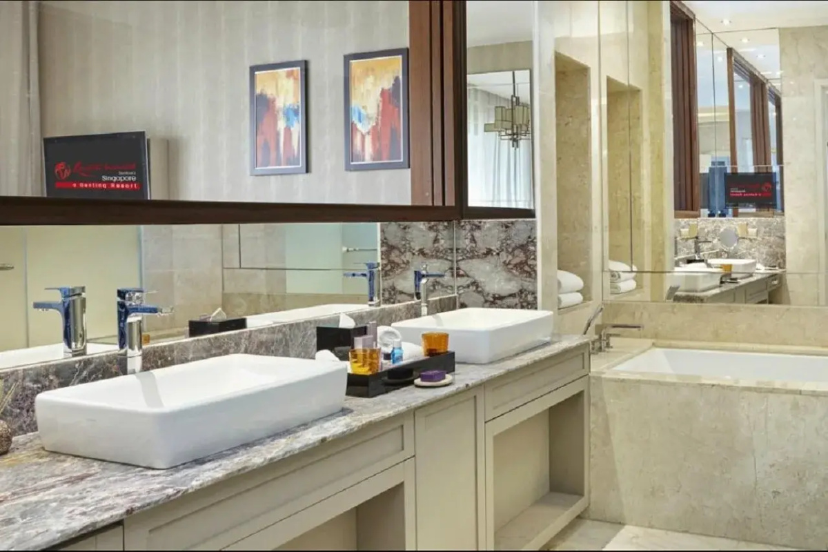 Resorts World Sentosa - Equarius Hotel
