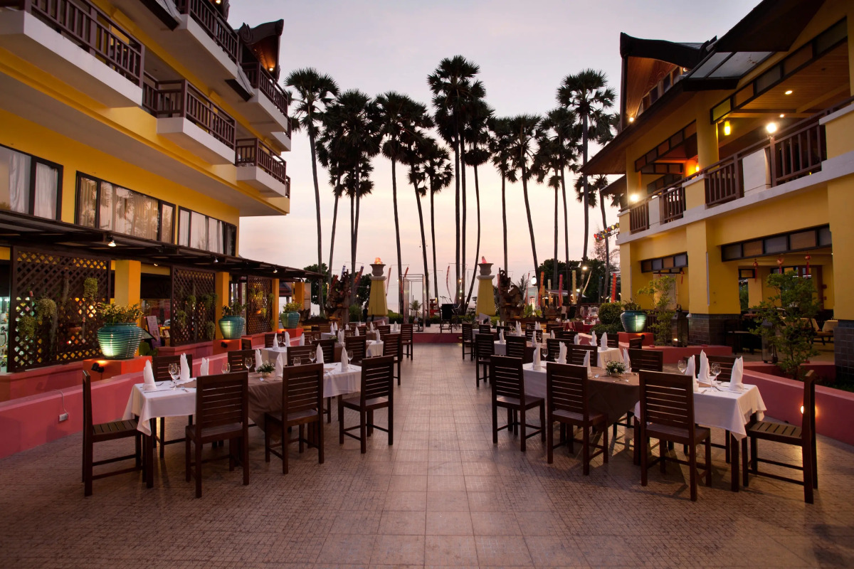 Woraburi Phuket Resort & Spa