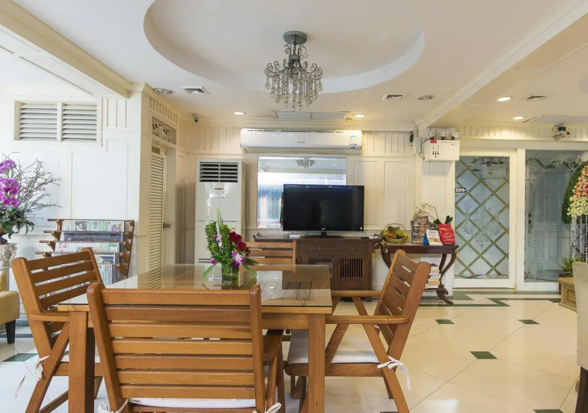 Orchid Resort