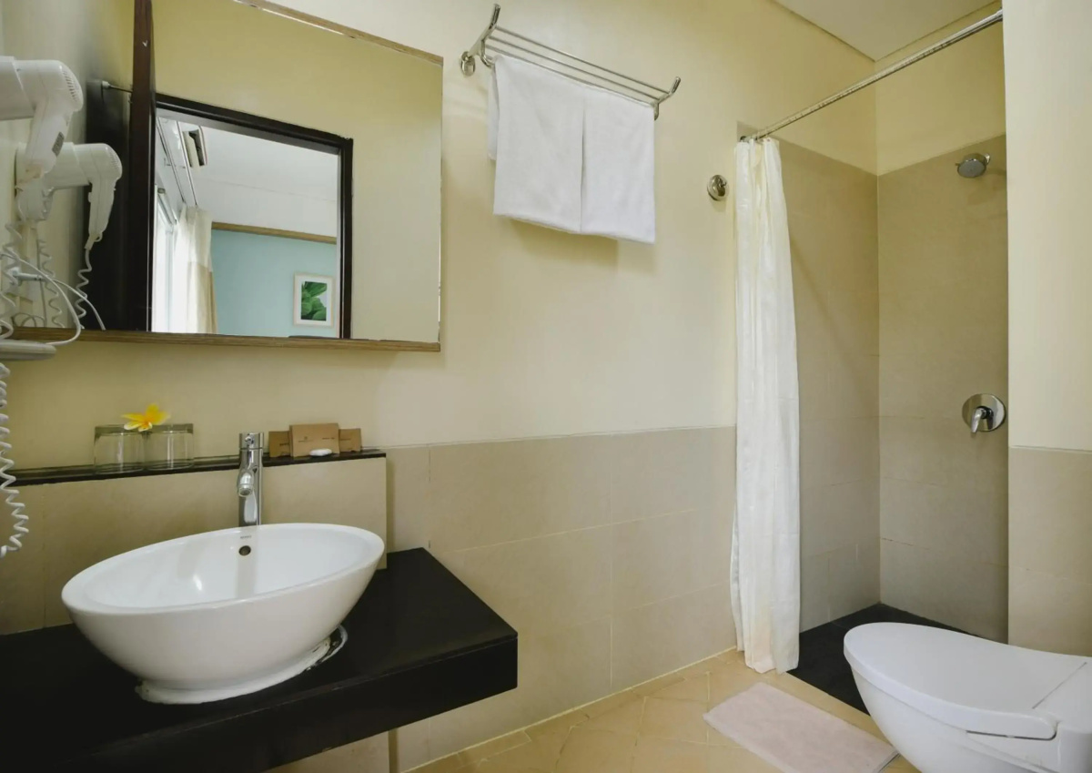 Bali Breezz Hotel