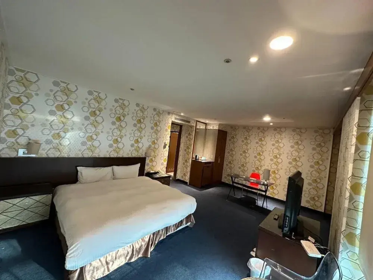 SeekerHotel-Sanchong