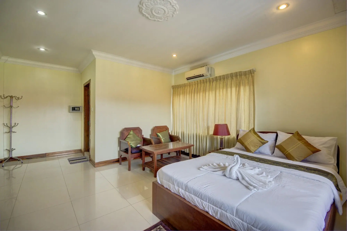 DV Angkor Villa